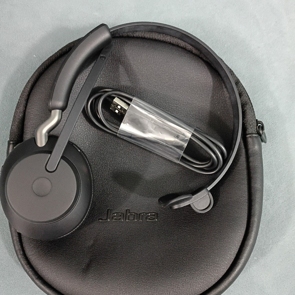 Jabra Evolve2 65 Mono Wireless Bluetooth Headset Link 380 USB-A Black Case